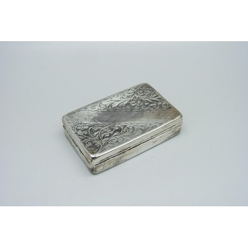 850 - A Victorian engraved silver box, Birmingham 1900, 34g, 57mm, a/f