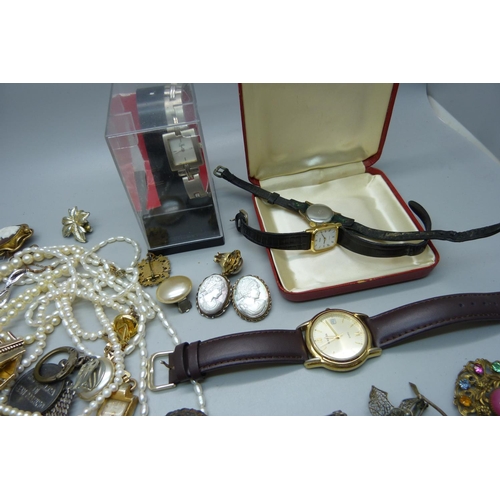 895 - Costume jewellery, wristwatches and a Stratton compact