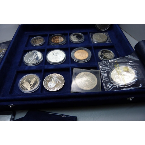 905 - A collection of commemorative coins