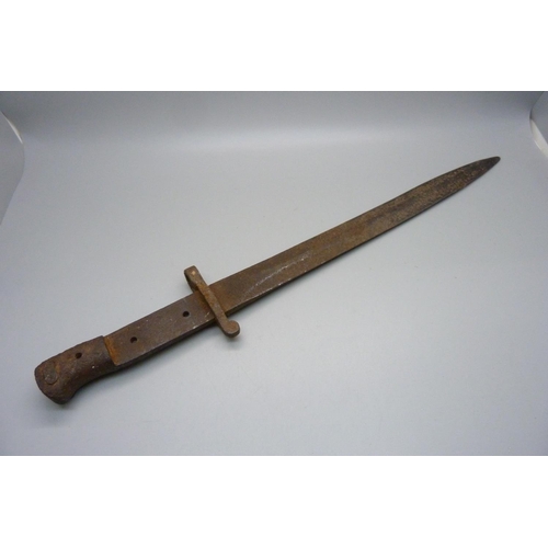 908 - A British bayonet, a/f, no handle