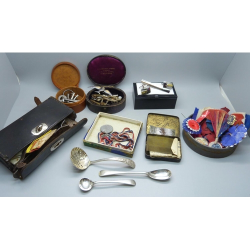 910 - Assorted items including clock and watch keys, a pair of gentleman's cufflinks, a bicycle repair kit... 