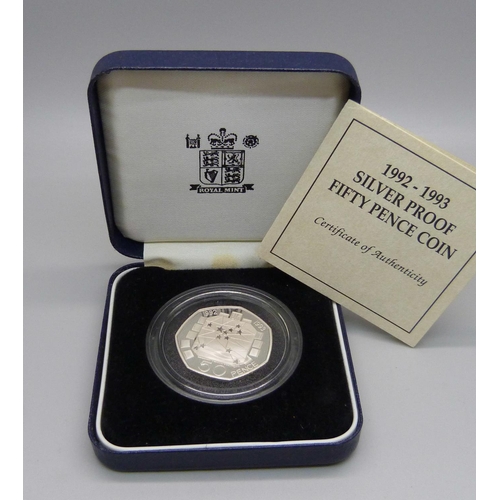 927 - A Royal Mint 1992-1993 silver proof fifty pence coin