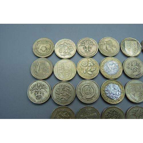 962 - Twenty-two £1 coins