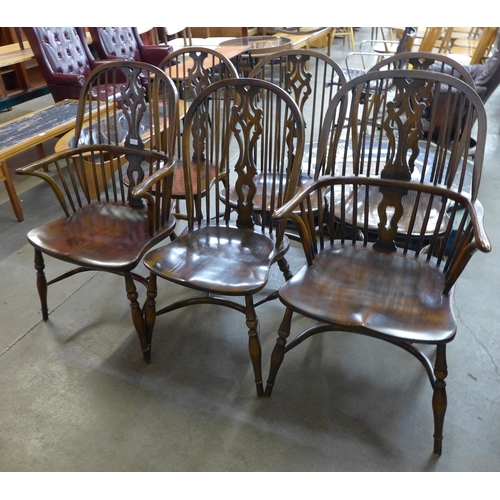 118 - A set of six 19th Century style elm Windsor chairs