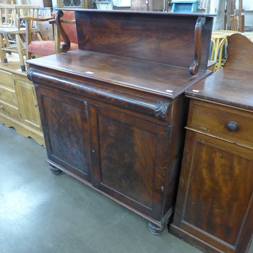 226 - A William IV mahogany chiffonier