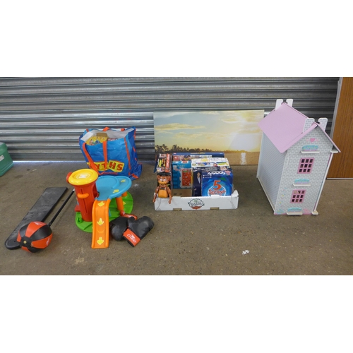 2387 - A quantity of Toys and games- board games mini boxing dolls house etc