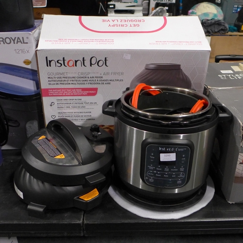 3133 - Instant Pot Gourmet with Crisp Airfryer, Original RRP £129.99 + vat  (302-650)  * This lot is subjec... 