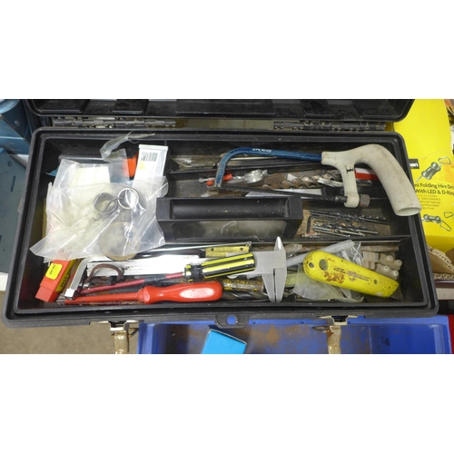 2004 - Two toolboxes, two organisers, tools and a jump start