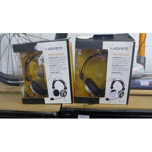 2071 - Two Advent headsets - unused