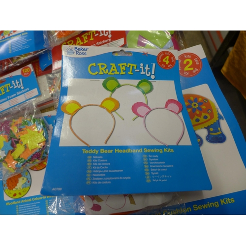 2113 - Approx. 20 Kids craft sets