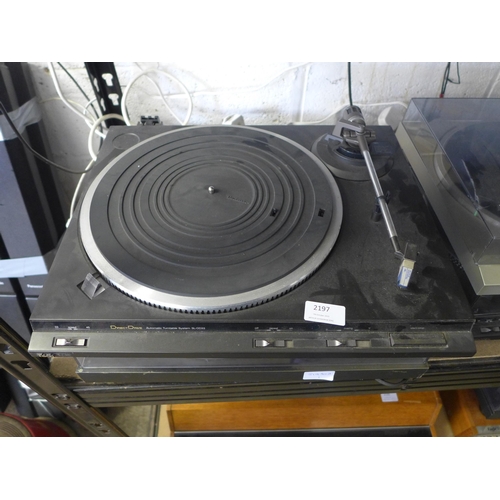 2197 - A Technics turntable (SL-DD33) and a Technics F-G Servo player (SL-20)