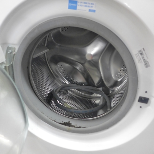 2219 - An Indesit automatic 8kg washing machine