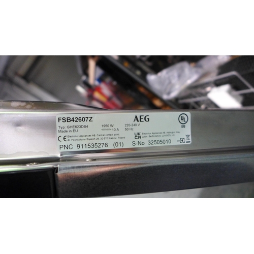 3225 - AEG Fully Integrated Dishwasher (H818xW596xD550) - model:- FSB42607Z, original RRP £382.5 inc. VAT *... 