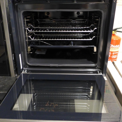 3267 - Bosch Series 8 Home Connect Single Pyrolytic Oven (H595xW595xD548) - model:- HBG6764S6B, original RR... 