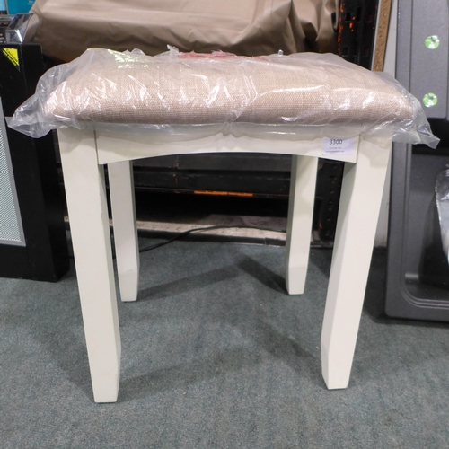 3300 - Cream Painted Wooden Stool, original RRP £100 inc. VAT * This lot is subject to VAT (410-220)