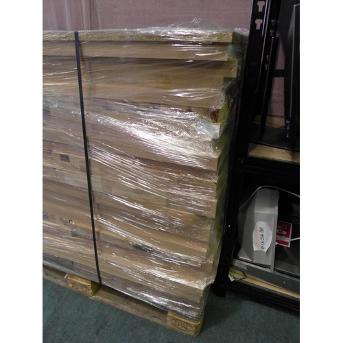 3330 - Pallet of Solid Oak Off-Cuts  (413-99)   * This lot is subject to vat