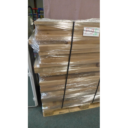 3331 - Pallet of Solid Oak Off-Cuts  (413-84)   * This lot is subject to vat