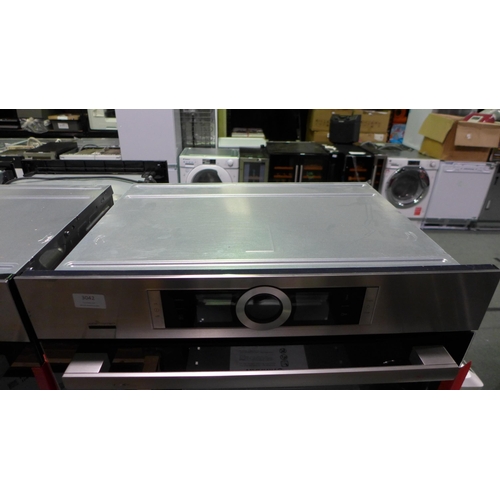 3042 - Bosch Single Oven (H595xW595xD548) - model no:- HBG6764S6B  (413-180)   * This lot is subject to vat