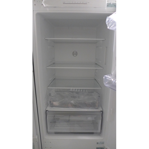 3052 - Bosch 70/30 Integrated Fridge Freezer Model: KIN86NSF0G * This lot is subject to VAT (410-170)