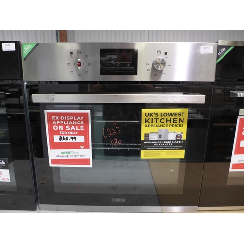 3069 - Zanussi Single Multifunction Oven - model:- ZOB35471XK  * This lot is subject to VAT (410-223)