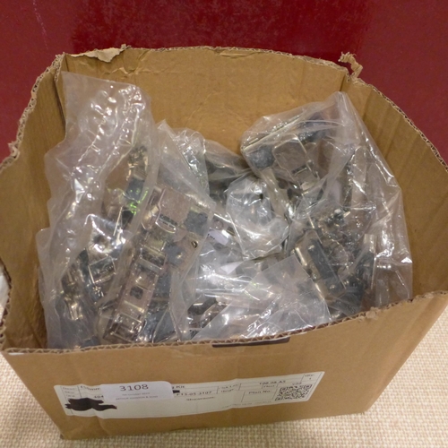 3108 - Quantity of Catches & Latches * This lot is subject to VAT (410-250)