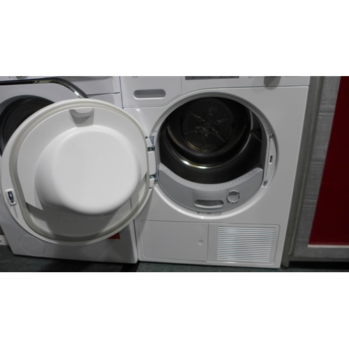 3117 - Miele T1 Excellence 7kg Freestanding Heat Pump Tumble Dryer - model no:- TEA225WP Active - DAMAGED D... 