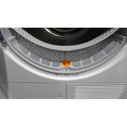 3117 - Miele T1 Excellence 7kg Freestanding Heat Pump Tumble Dryer - model no:- TEA225WP Active - DAMAGED D... 