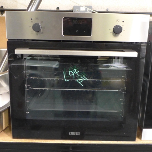 3122 - Zanussi Single Multifunction Oven - model no:- ZOHNX3X1 (413-94)   * This lot is subject to vat