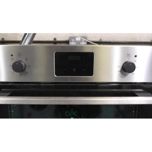 3122 - Zanussi Single Multifunction Oven - model no:- ZOHNX3X1 (413-94)   * This lot is subject to vat