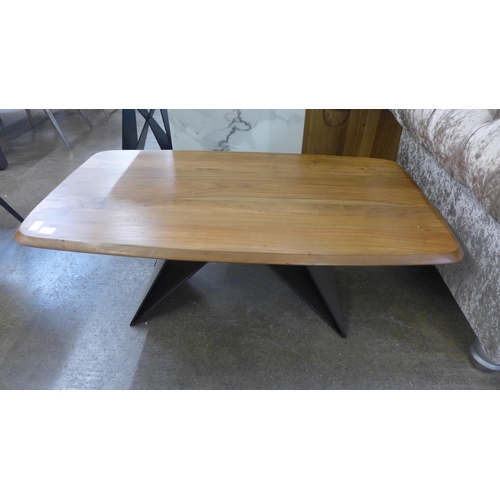 1425 - A Lucio hardwood coffee table * This lot is subject to VAT