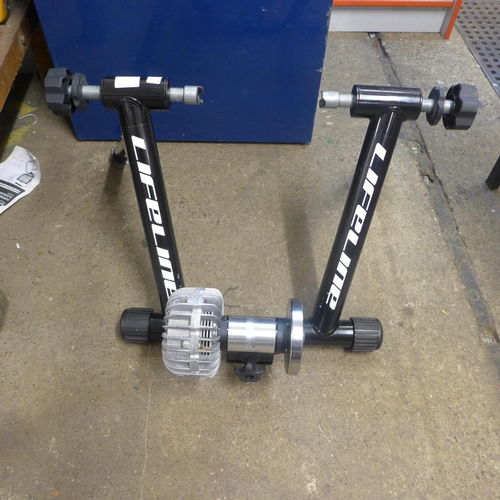 2150 - A Lifeline turbo trainer (police repossession)