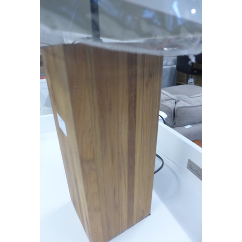 1631 - A wooden block base table lamp - damaged