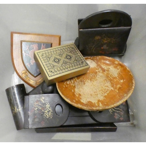 1090 - A 19th Century decoupage covered workbox (fire damage), other lacquer work items, two soda siphons, ... 