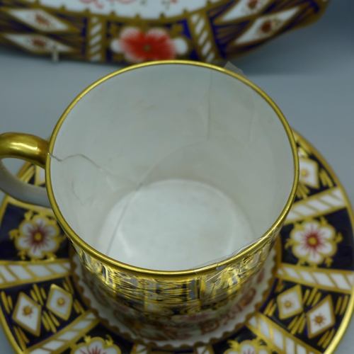 631 - A pair of Royal Crown Derby 2451 pattern plates, cup and saucer and an Imari coffee can and saucer, ... 