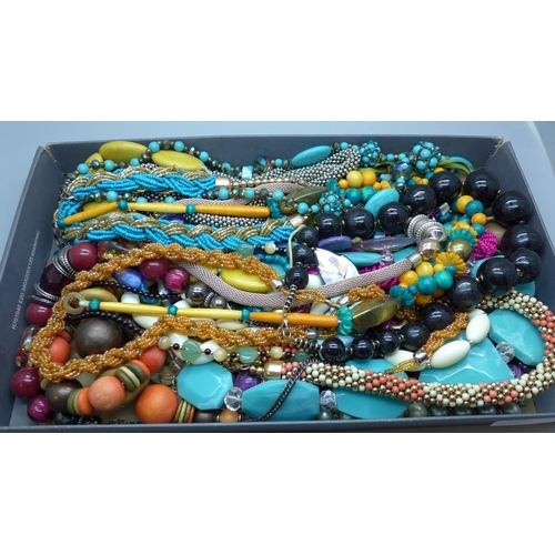 635 - Costume jewellery, mainly bead necklaces