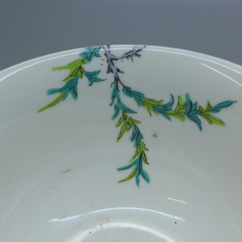 640 - A hand painted Chinese bowl, depicting birds and flowers, six character mark to base, 13.5cm