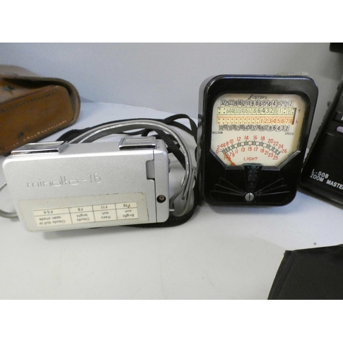 659 - Light meters including Bakelite Weston, Flanimex Sekonic, and a Minolta-16 camera