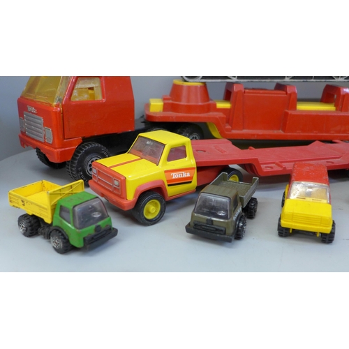 739 - Tonka Toys model vehicles