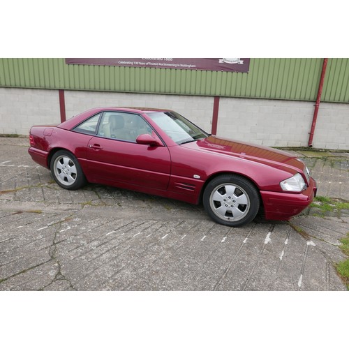 346 - A 1998 Mercedes SL320 cabriolet car with 3.2 litre petrol engine and automatic transmission. 98,000 ... 