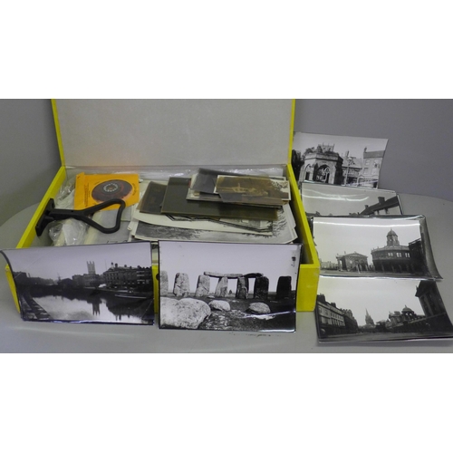 771 - A box of mixed black and white negatives and photographs