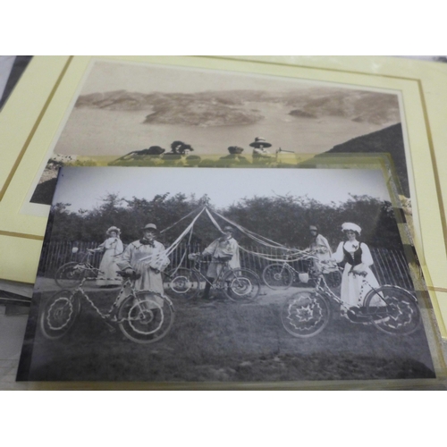 771 - A box of mixed black and white negatives and photographs