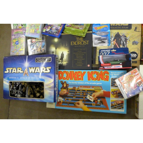 793A - A collection of assorted vintage board games, film and TV memorabilia and merchandise, including; Te... 