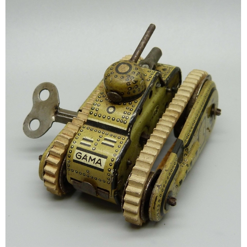 832 - A D.R.G.M. German tin-plate clockwork toy tank, marked Gama, with key, 72mm long