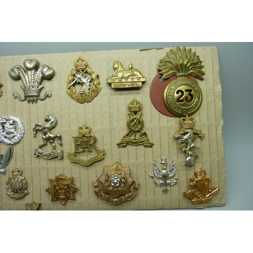 836 - Twenty regimental cap badges including East Yorkshire, Rifle Brigade, Dentist Corps, Gurkha, Pioneer... 