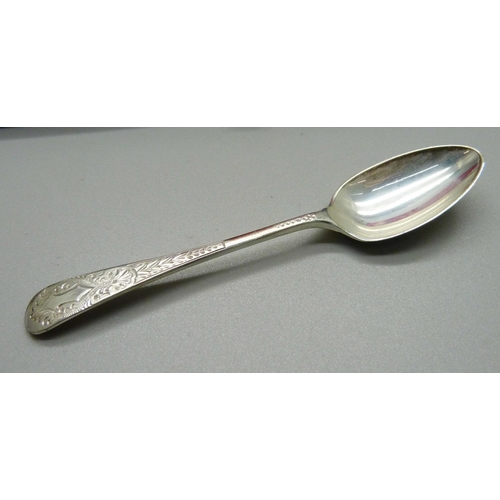 844 - A set of six silver spoons and sugar bows, engraved decoration, Sheffield 1899, 96g