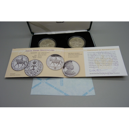 849 - A Royal Mint Her Majesty The Queen Jubilee Silver Crown Set, 2002 Golden Jubilee, 1977 25p and 2002 ... 