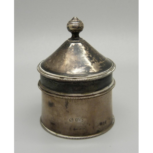 866 - A Russian silver circular pot with lid, marked 84, 71g, height 62mm