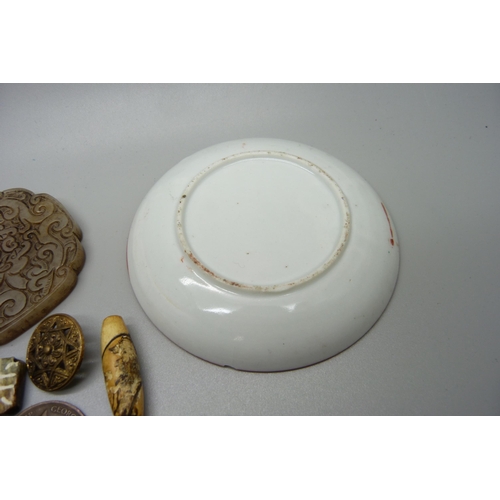 878 - A collection of items including a hand painted dish, a/f, a collection of Chinese coins and tokens, ... 