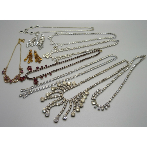 880 - Vintage paste set jewellery