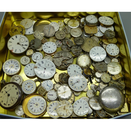 902 - A collection of pocket and wristwatch movements